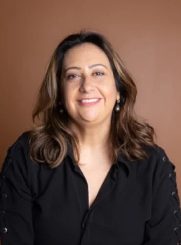 Dra. Stefanea Campanha de Souza